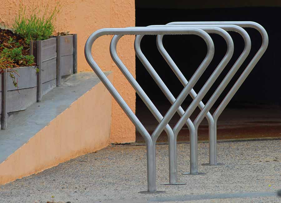 Appui vélos PHENIX conçu et fabriqué par Aréa mobilier urbain