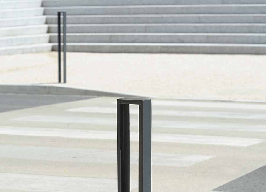 Borne ANTARES conçu et fabriqué par Aréa mobilier urbain