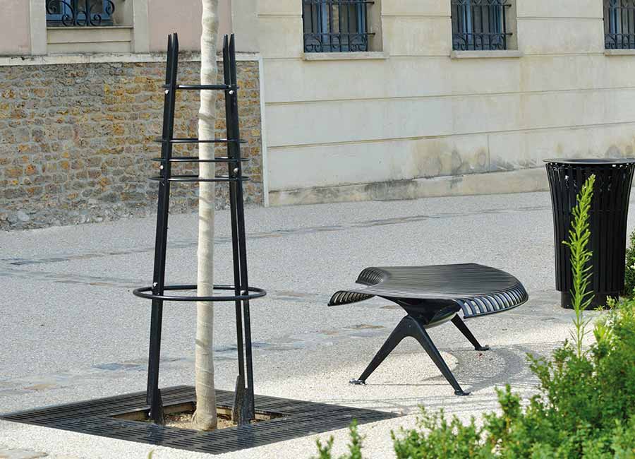 Corset et tuteur d'arbre BYZANCE conçu et fabriqué par Aréa mobilier urbain