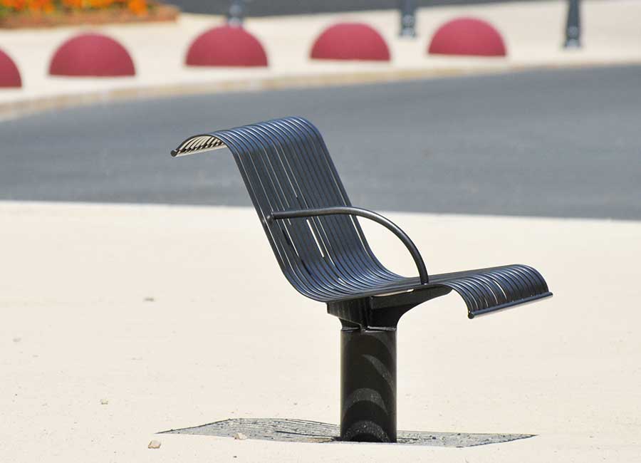 Banc ESTORIL conçu et fabriqué par Aréa mobilier urbain