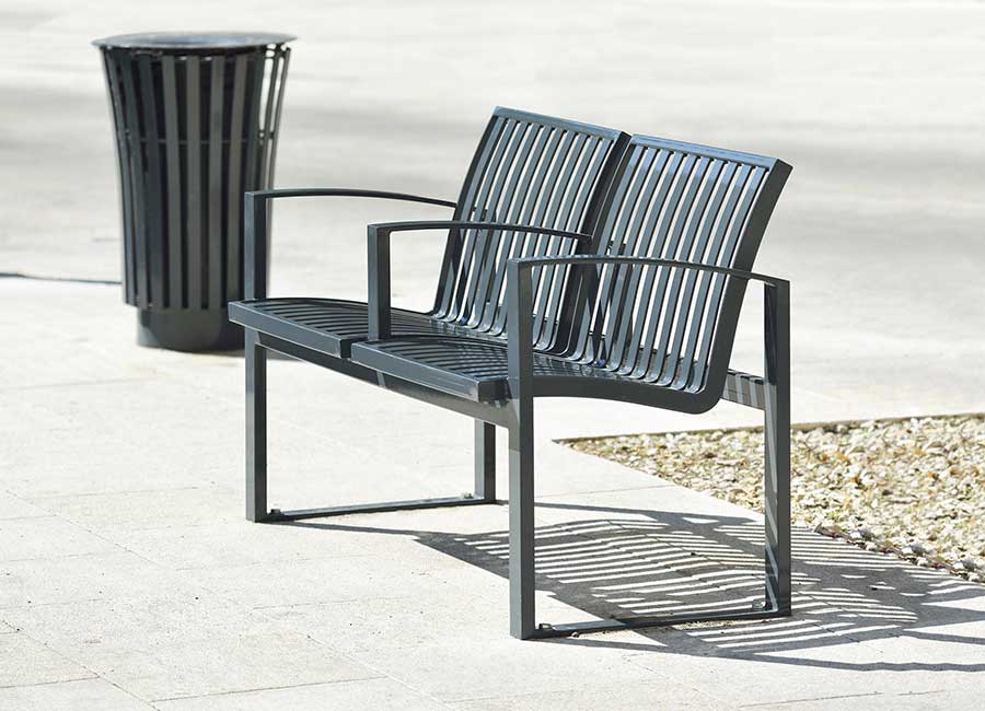 Banc NEWPORT conçu et fabriqué par Aréa mobilier urbain