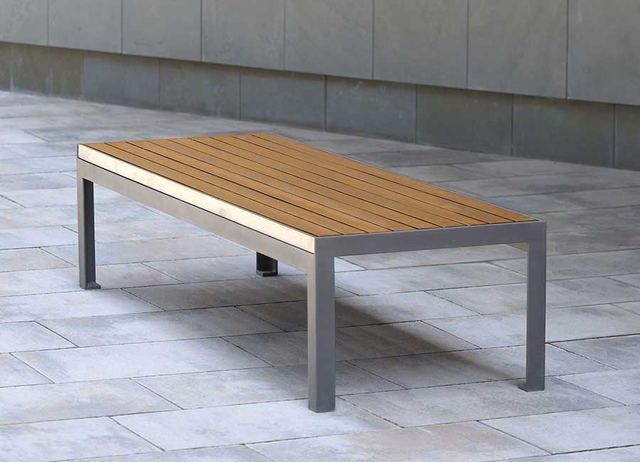 Banc simple BOLOGNE BOIS conçu et fabriqué par Aréa mobilier urbain