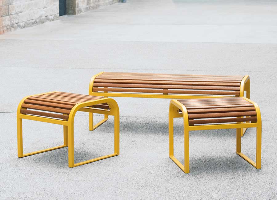 Banc simple NICE BOIS conçu et fabriqué par Aréa mobilier urbain