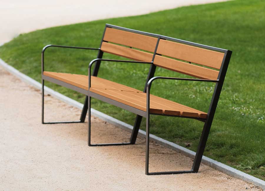 Banc public Prague en acier et bois conçu et fabriqué par Aréa mobilier urbain