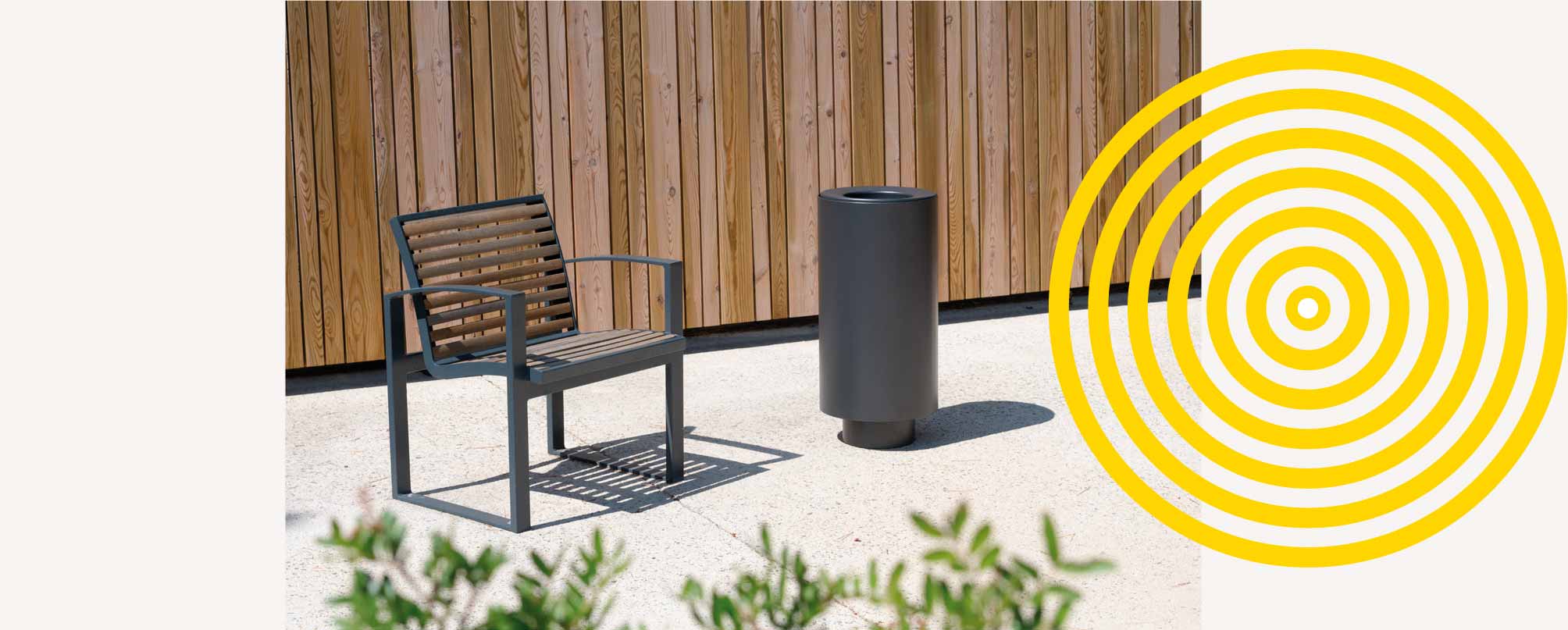 Corbeilles Lilas conçue et fabriquée par Aréa mobilier urbain