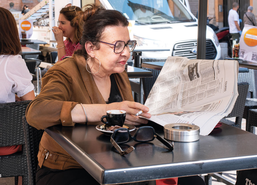 Photo extraite du livre Dehors de Jean Belondrade et Yann Yves Corlouër édité par Area mobilier urbain